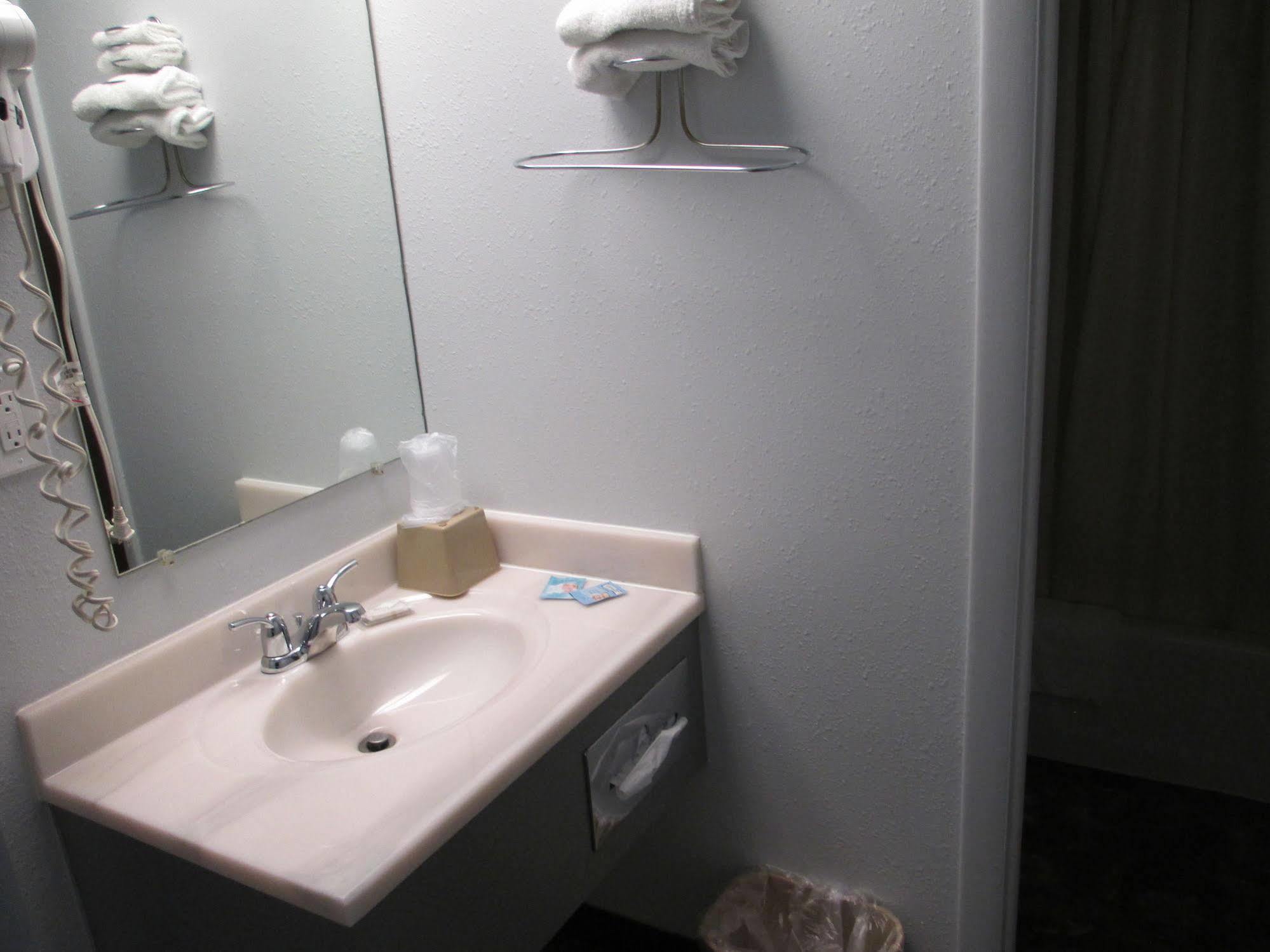 Americas Best Value Inn Billings Extérieur photo
